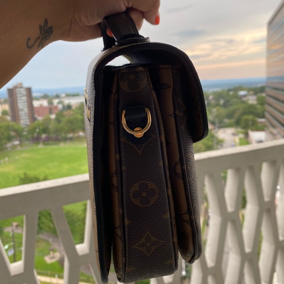 **SOLD** Louis Vuitton Pochette Métis Reverse Mono - Picture 3 of 6